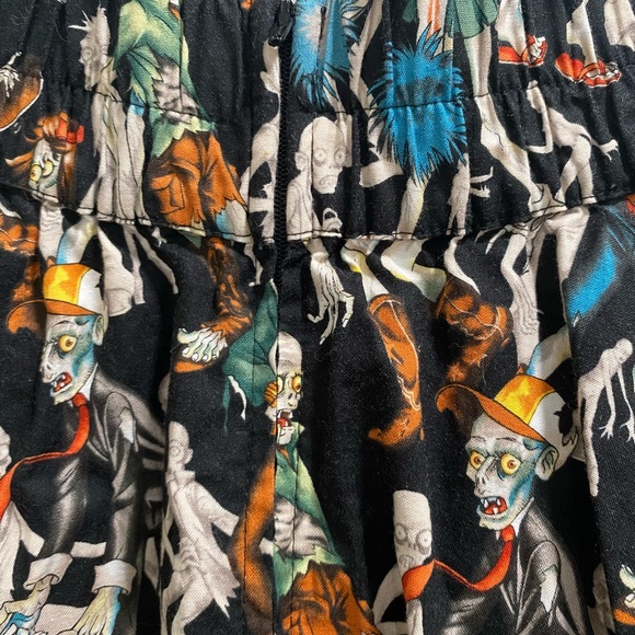 Women’s Folter Zombie Skirt size XL, EUC!!! - Picture 6 of 6